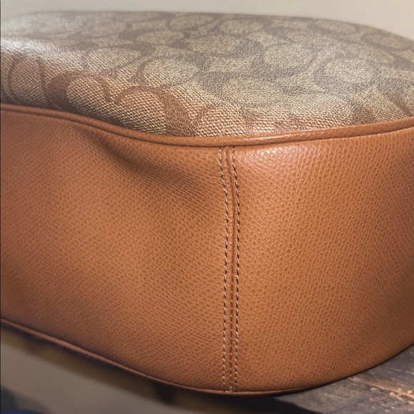 Coach Harley Hobo Tan signature C Shoulder Saddle Bag purse tote - Picture 10 of 16